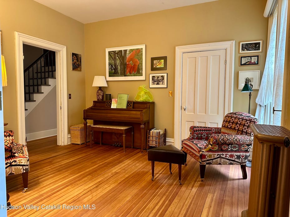 5 Fairview Avenue Photo 12
