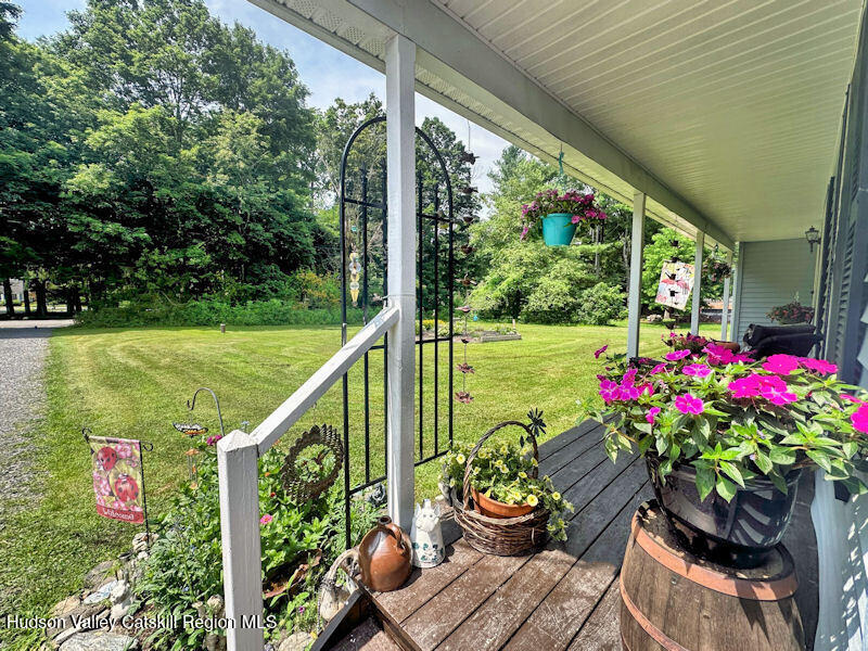 23 Maple Lane Photo 9