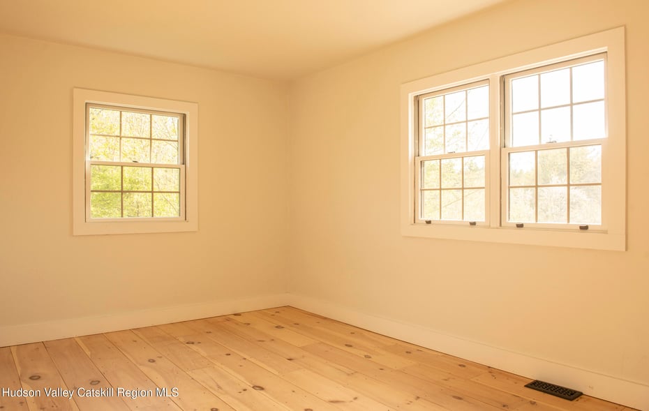 61 Schoolhouse Road Photo 6