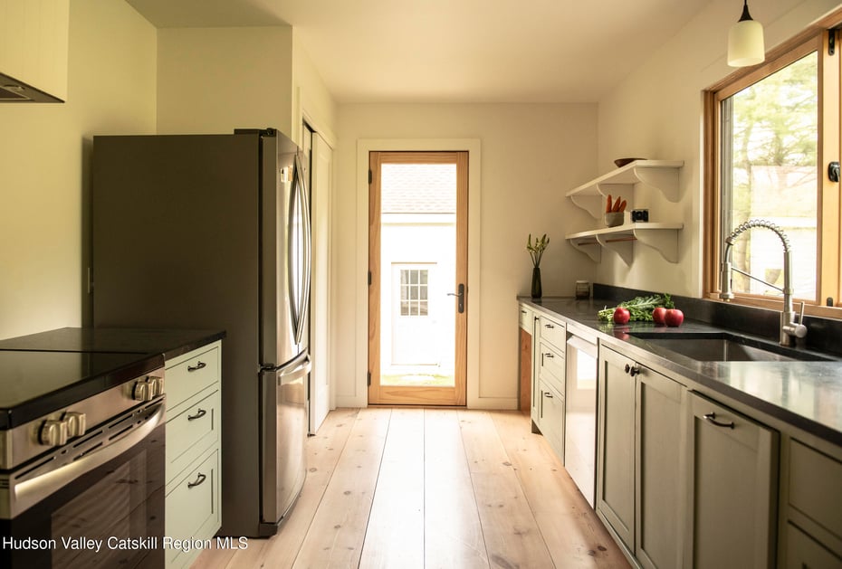 61 Schoolhouse Road Photo 10