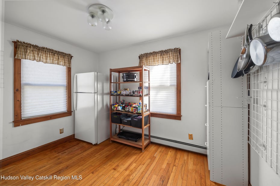 11 Presidential Drive Photo 12