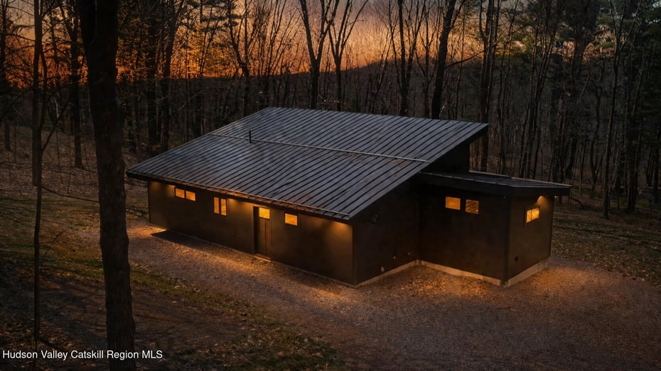 60 Connacher Road Photo 1