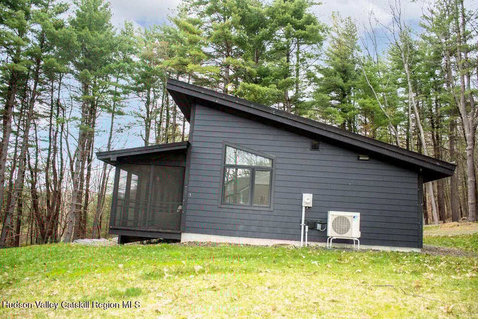 60 Connacher Road Photo 32