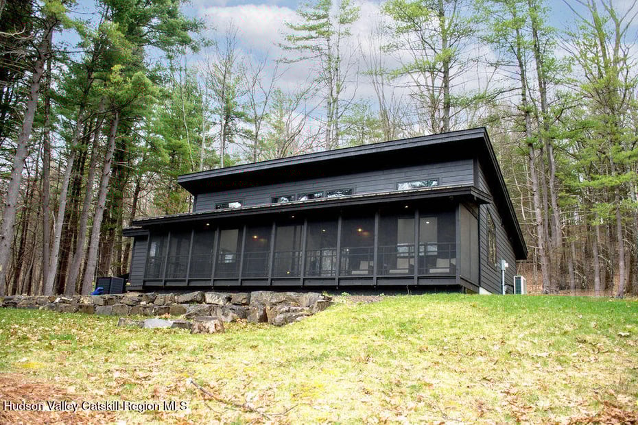 60 Connacher Road Photo 3