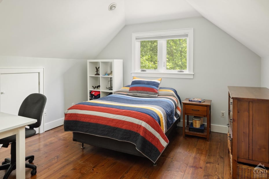 Hudson Commercial Photo 32