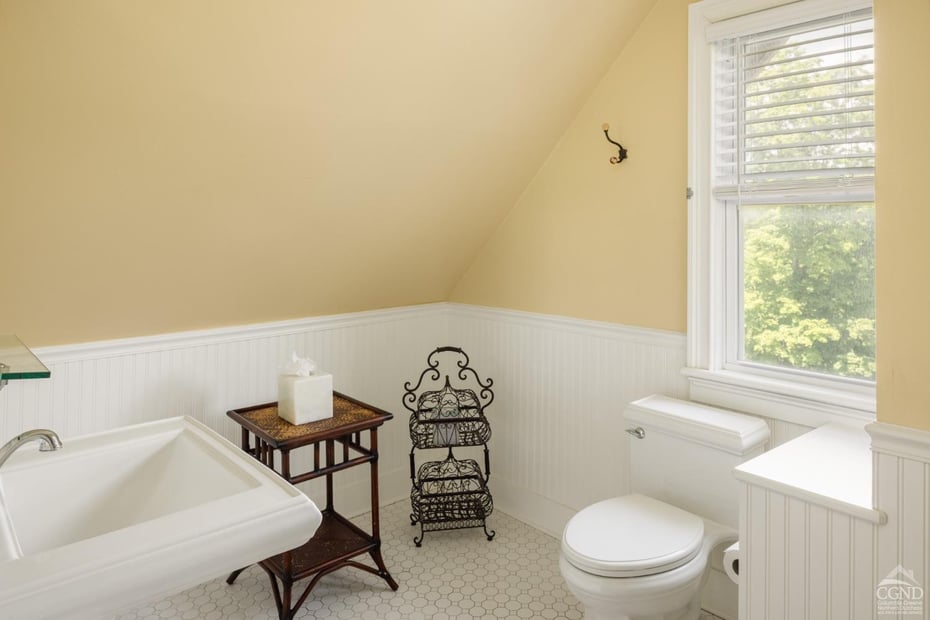 Hudson Commercial Photo 23