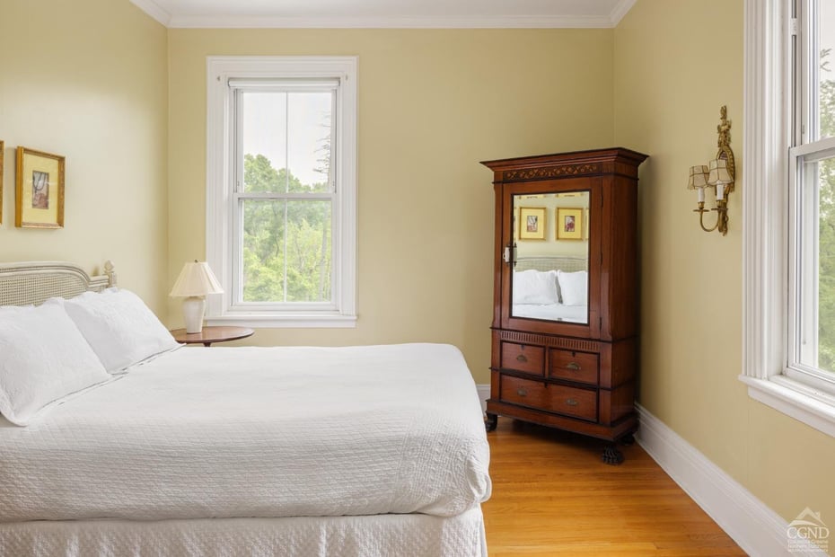 Hudson Commercial Photo 20