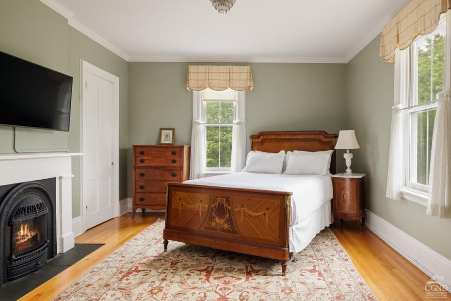Hudson Commercial Photo 18