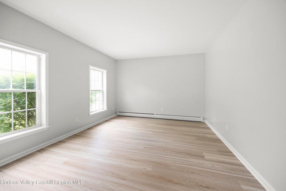 210 North Mountain Road Photo 12