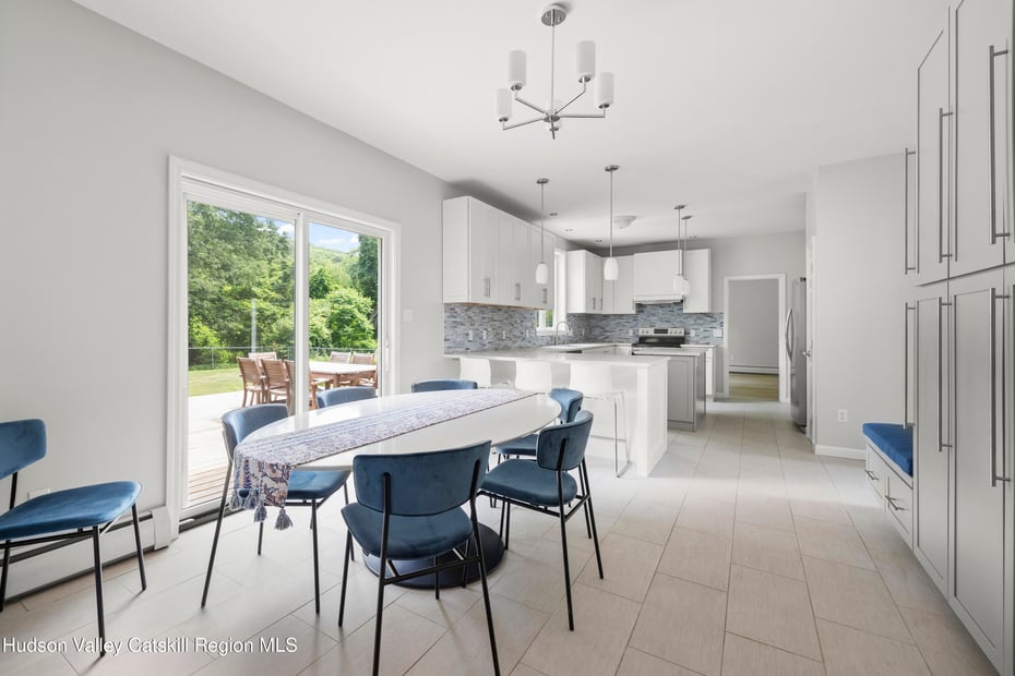 210 North Mountain Road Photo 10