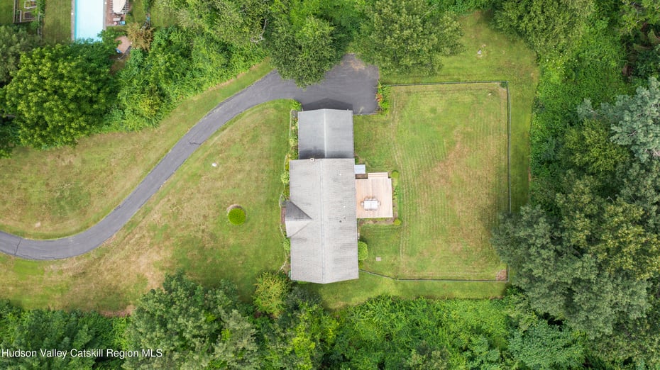 210 North Mountain Road Photo 28