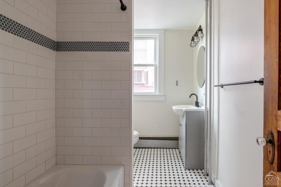 12 Mckinstry Place Photo 12