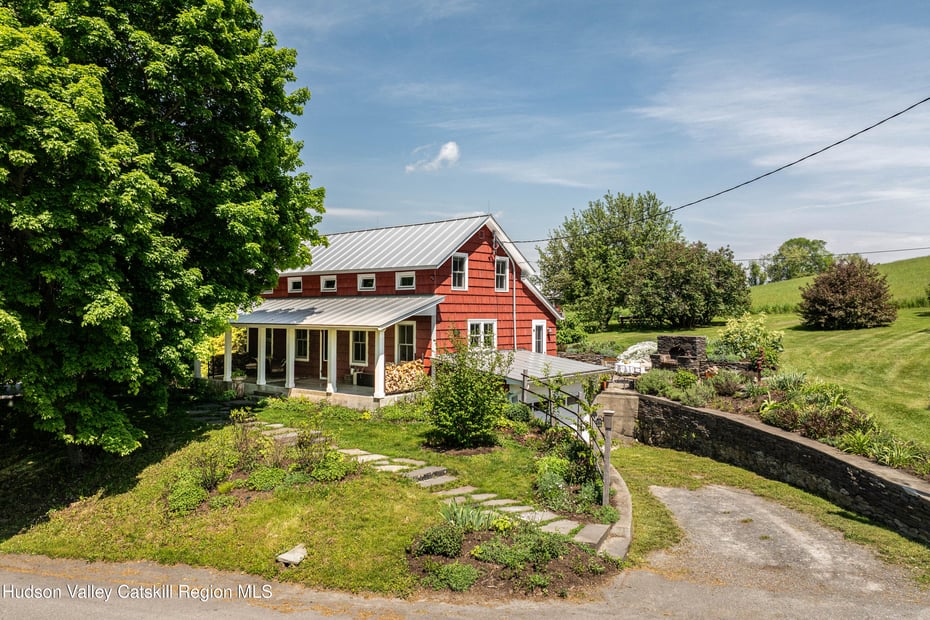 1 Breezy Hill Road Photo 1