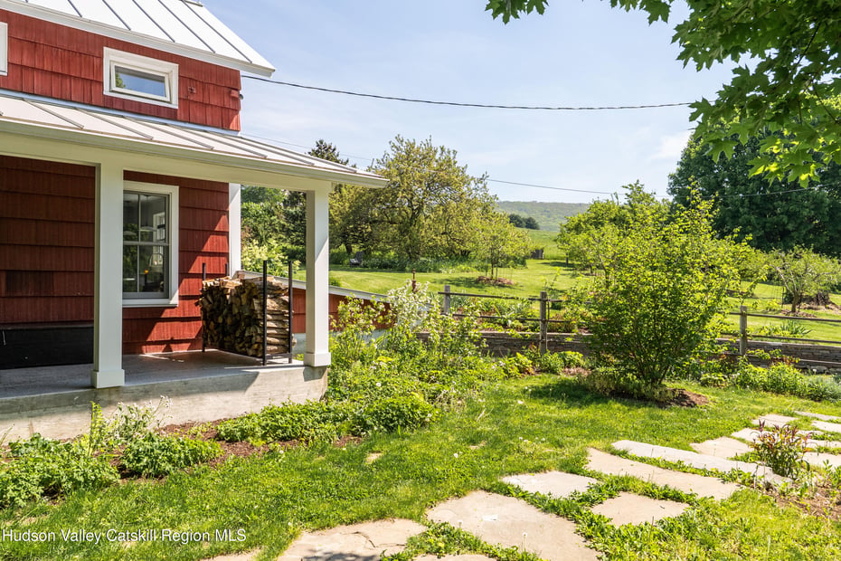 1 Breezy Hill Road Photo 46