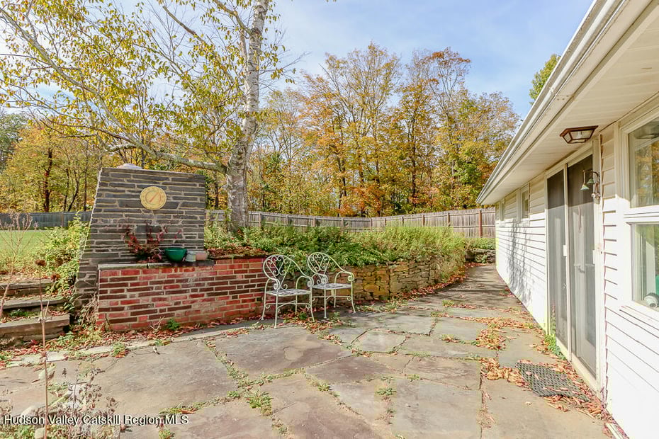 74 Habeck Road Photo 28