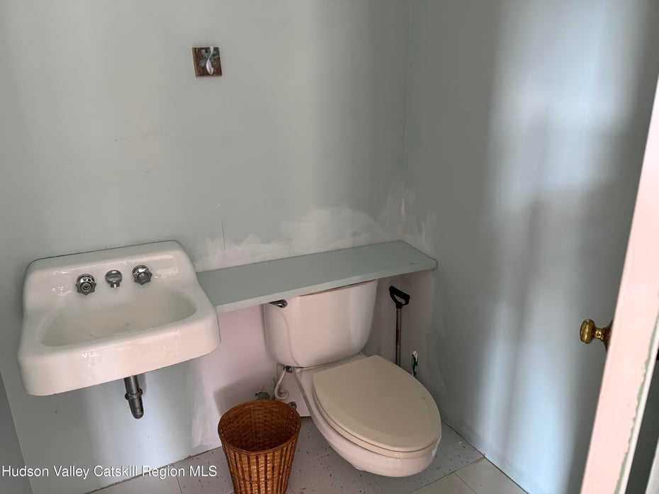 83 Silvernail Photo 54