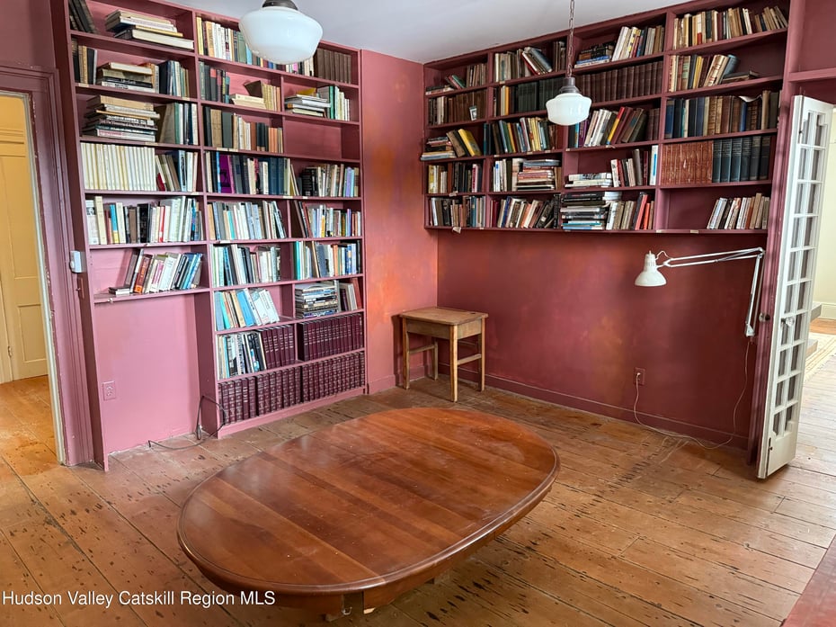 83 Silvernail Photo 8