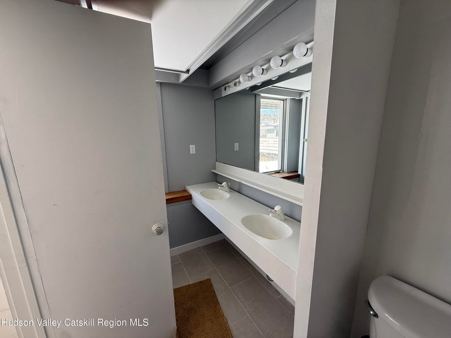 83 Silvernail Photo 43