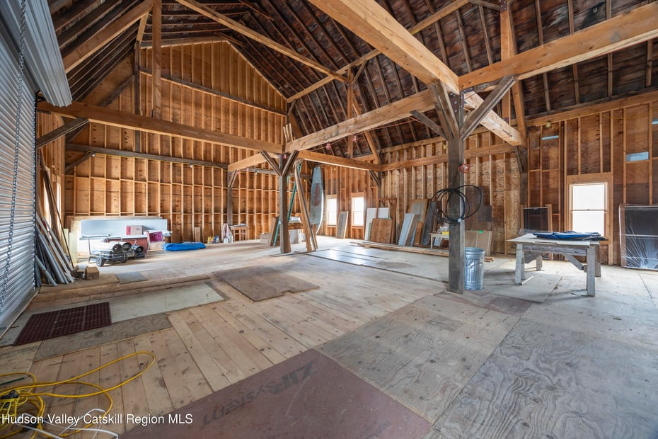 83 Silvernail Photo 19