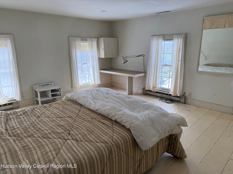 83 Silvernail Photo 37