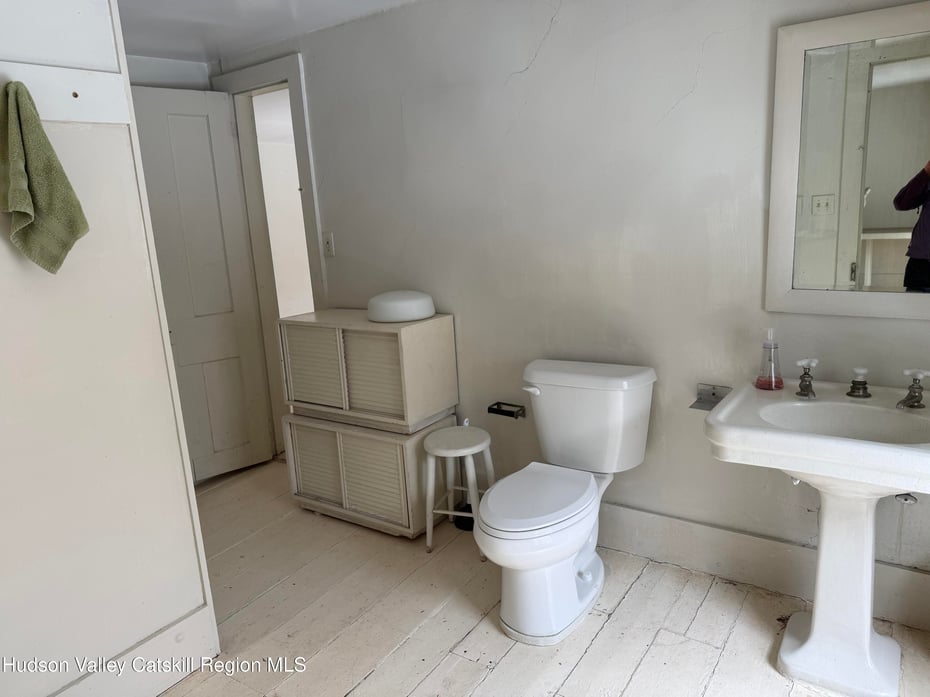 83 Silvernail Photo 30