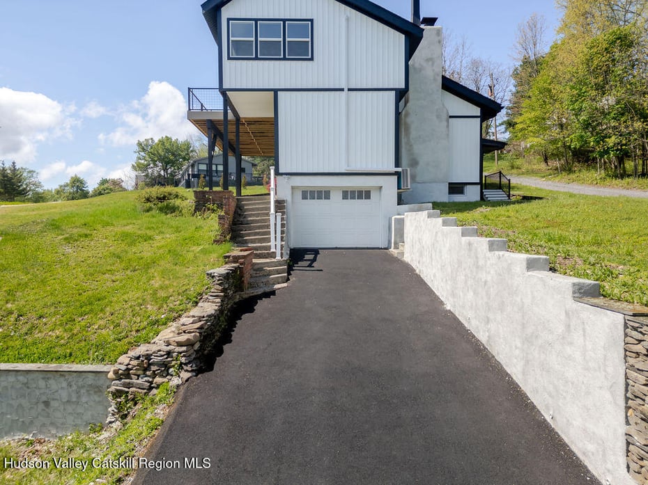 6 Wang Drive Photo 7