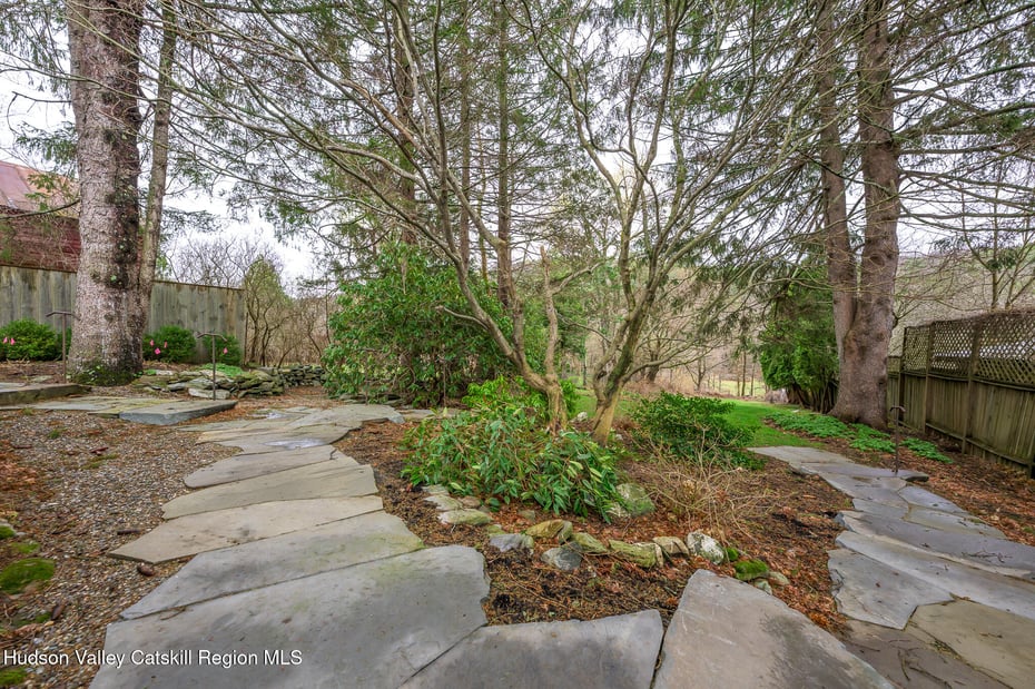 841 New York 203 Photo 29