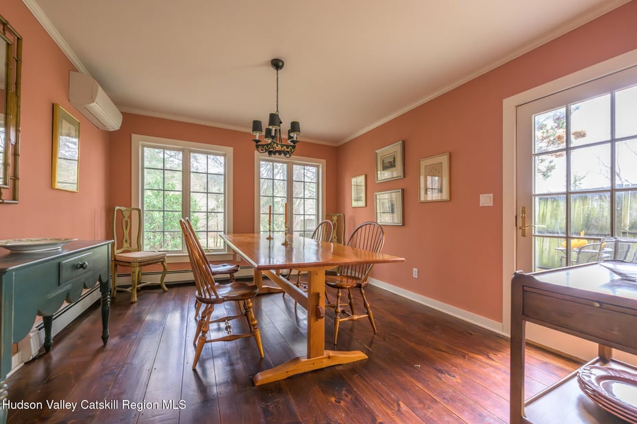 841 New York 203 Photo 10