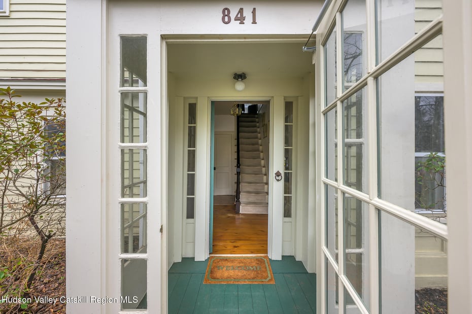 841 New York 203 Photo 2