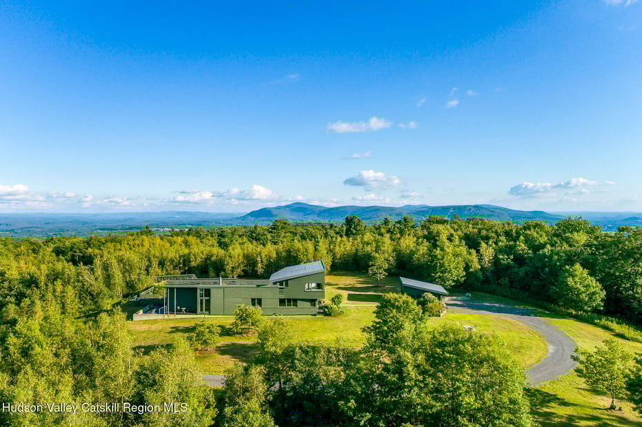 292 White Hill Lane Photo 1