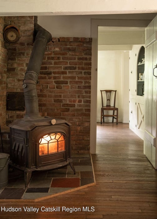 210 Bate Road Photo 8