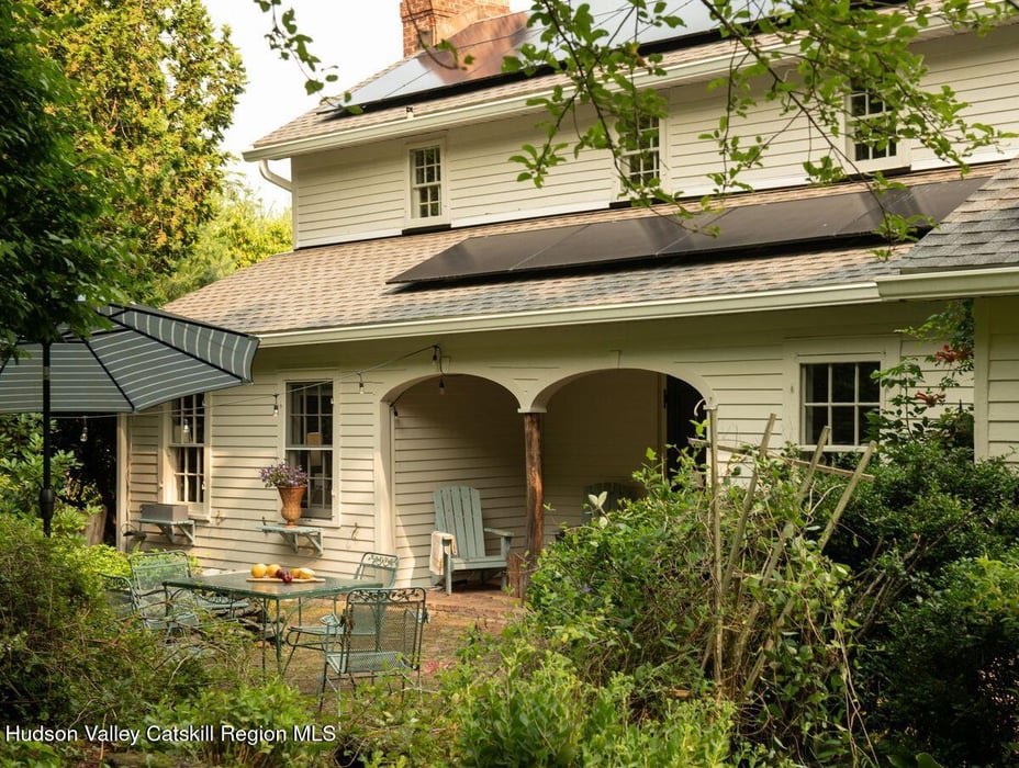 210 Bate Road Photo 1