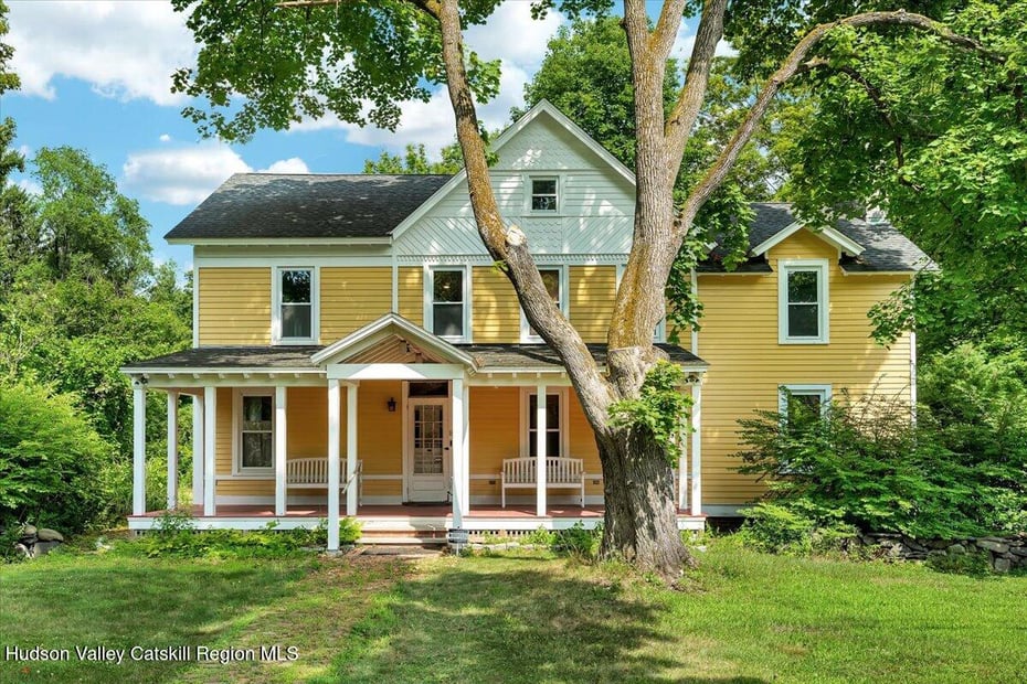 18 Gaffney Lane Photo 1