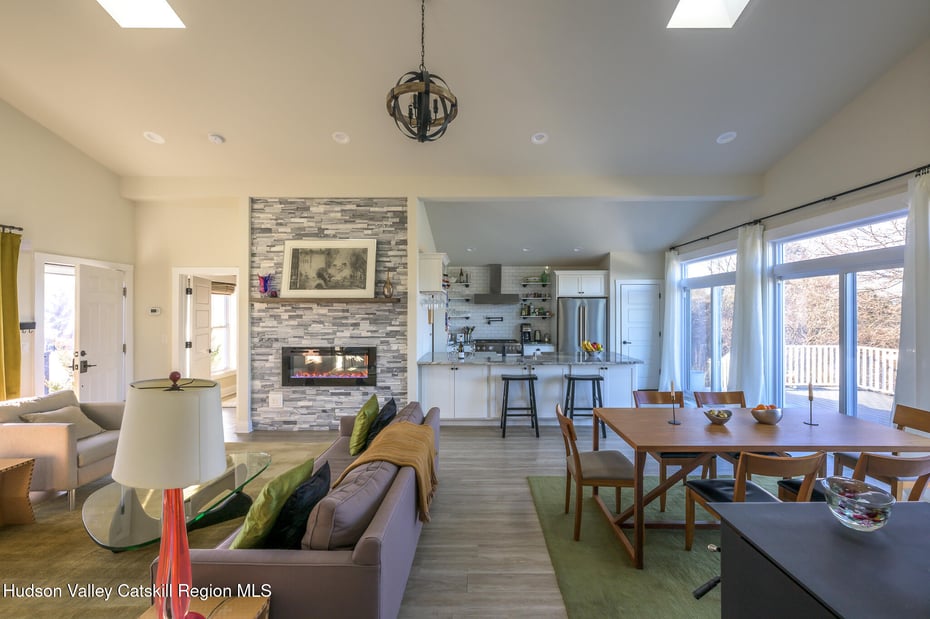 16 Lucas Lane Photo 6