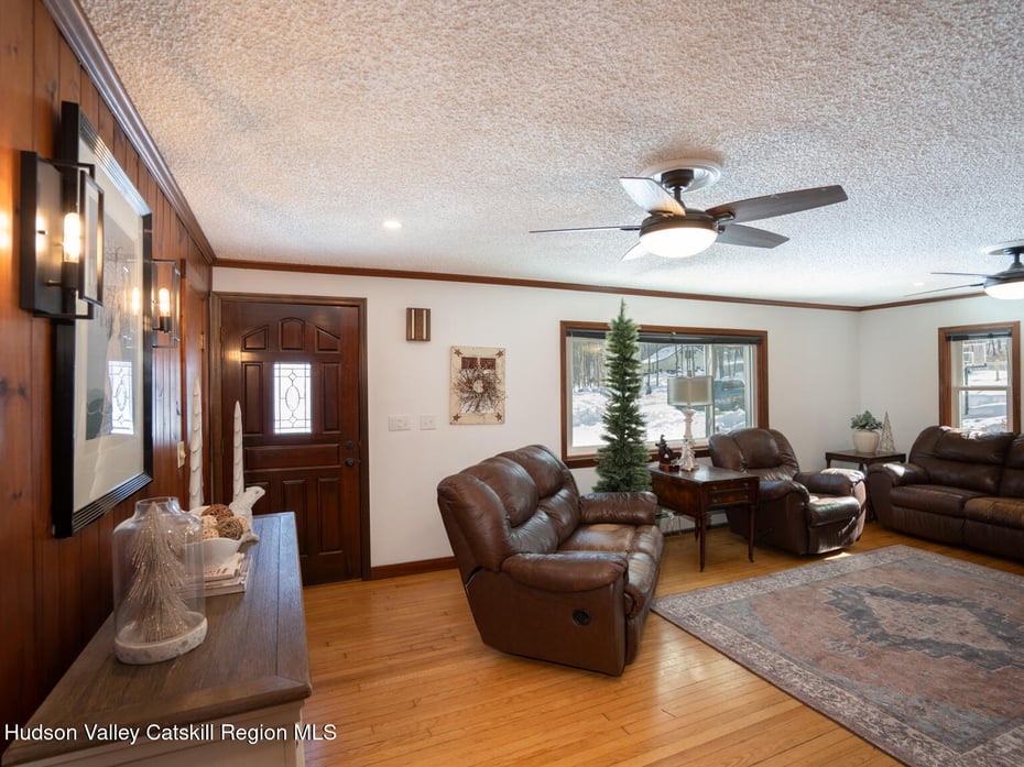 84 Hill Road Photo 2