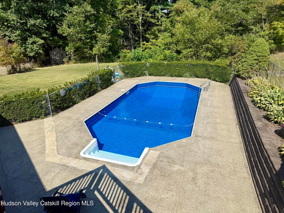 221 Tice Hill Road Photo 13