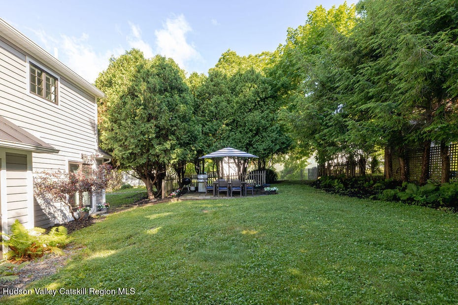 4 Bobolink Road Photo 36