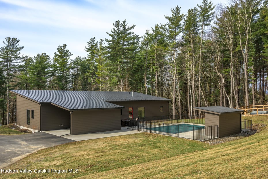 501 Birch Street Photo 27