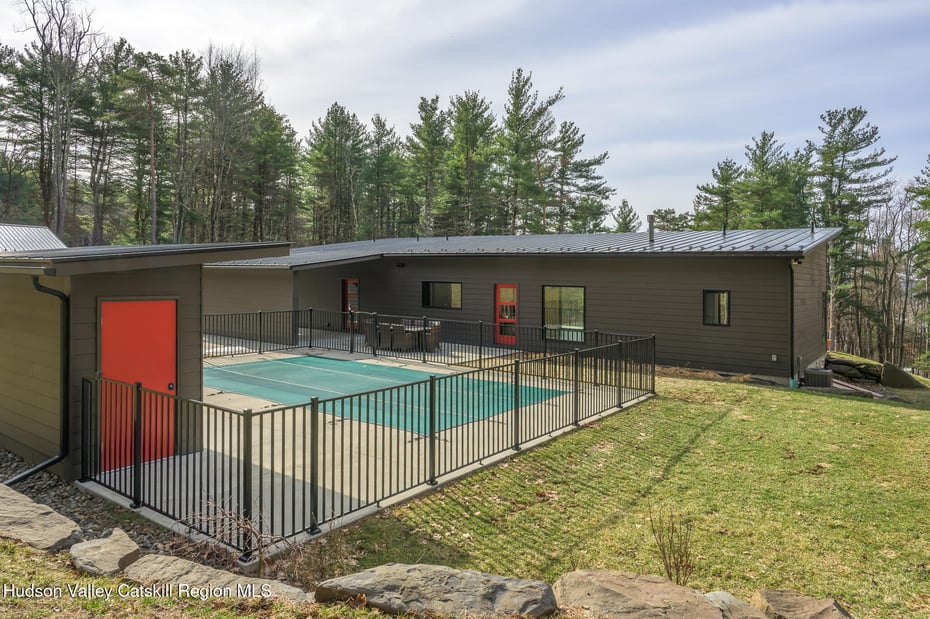 501 Birch Street Photo 28