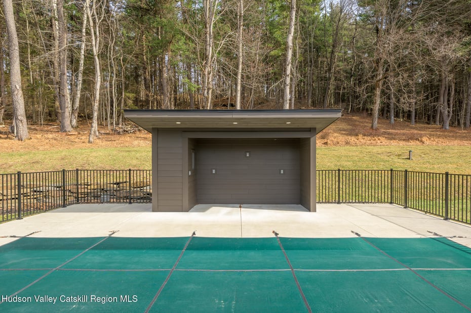 501 Birch Street Photo 30