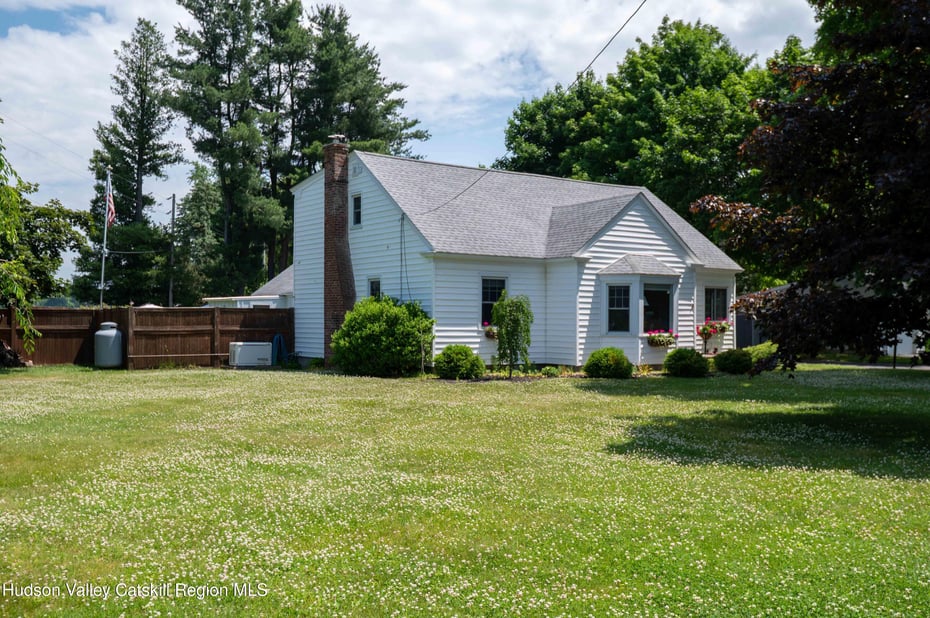 26 Eichybush Road Photo 2