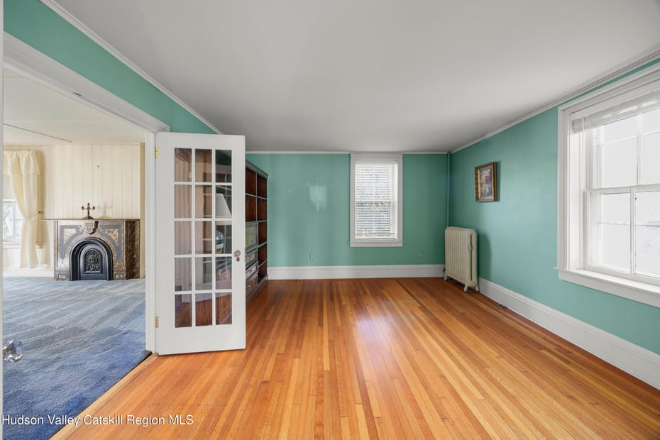 242 Main St Street Photo 11