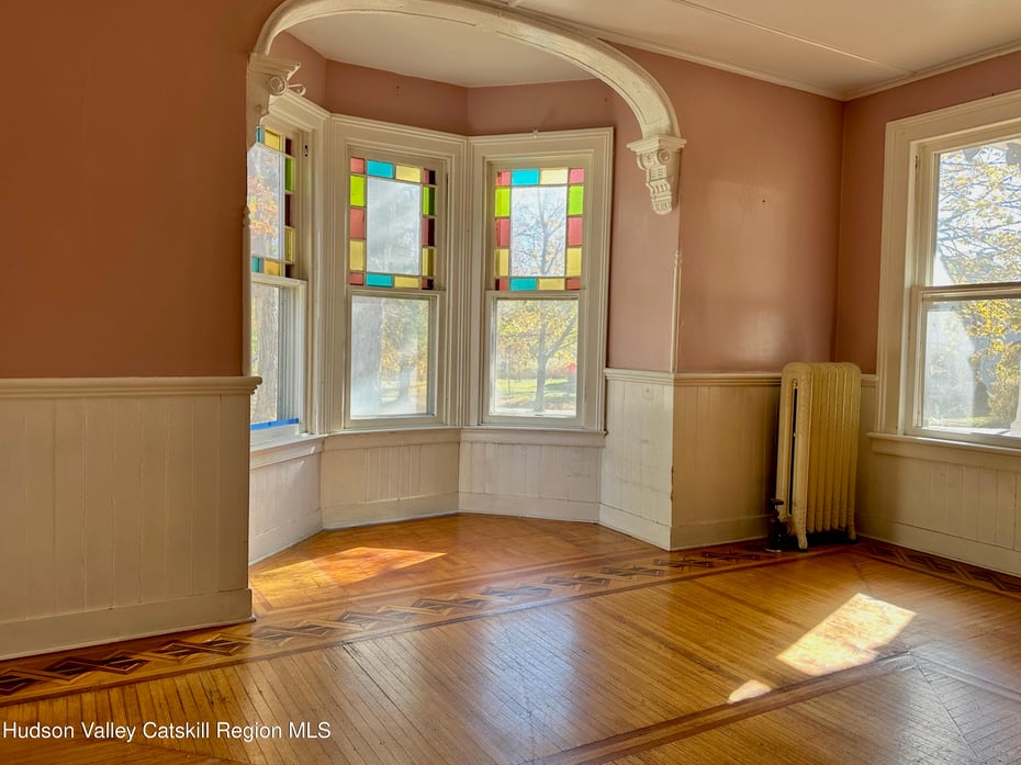 242 Main St Street Photo 10