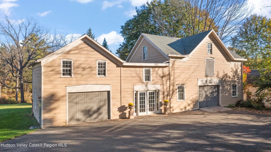 242 Main St Street Photo 2