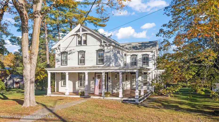 242 Main St Street Photo 1