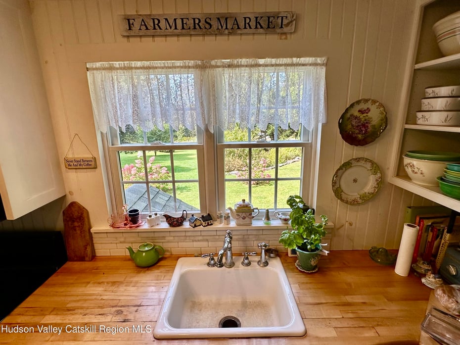 118 Old Shaker Road Photo 18