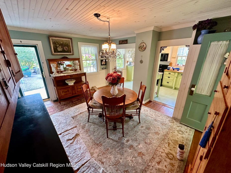 118 Old Shaker Road Photo 15