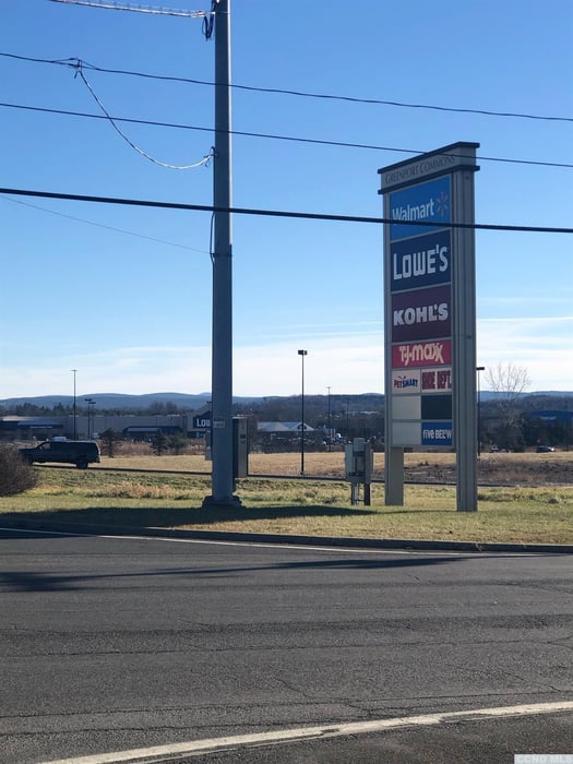 469 Fairview Avenue Photo 8