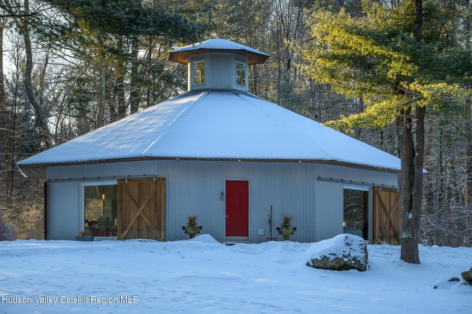 401 Collins Street  #Stop 11 Photo 3