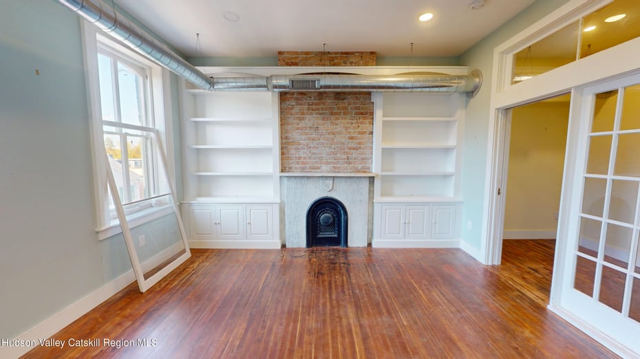 35 Main Street Photo 14